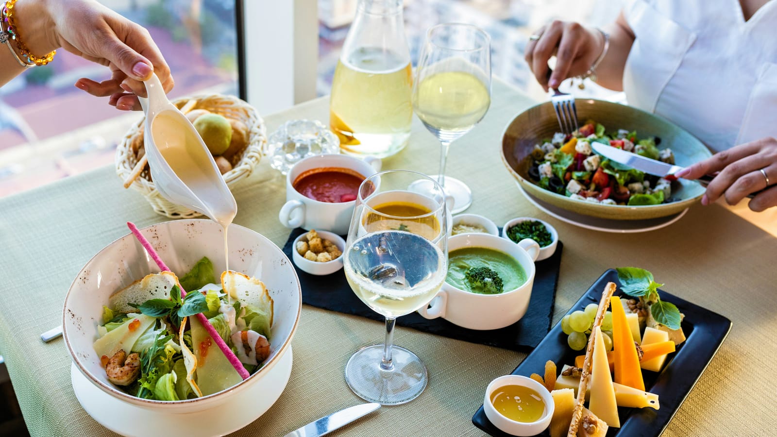 Cactus Club Cafe – Yacht Club